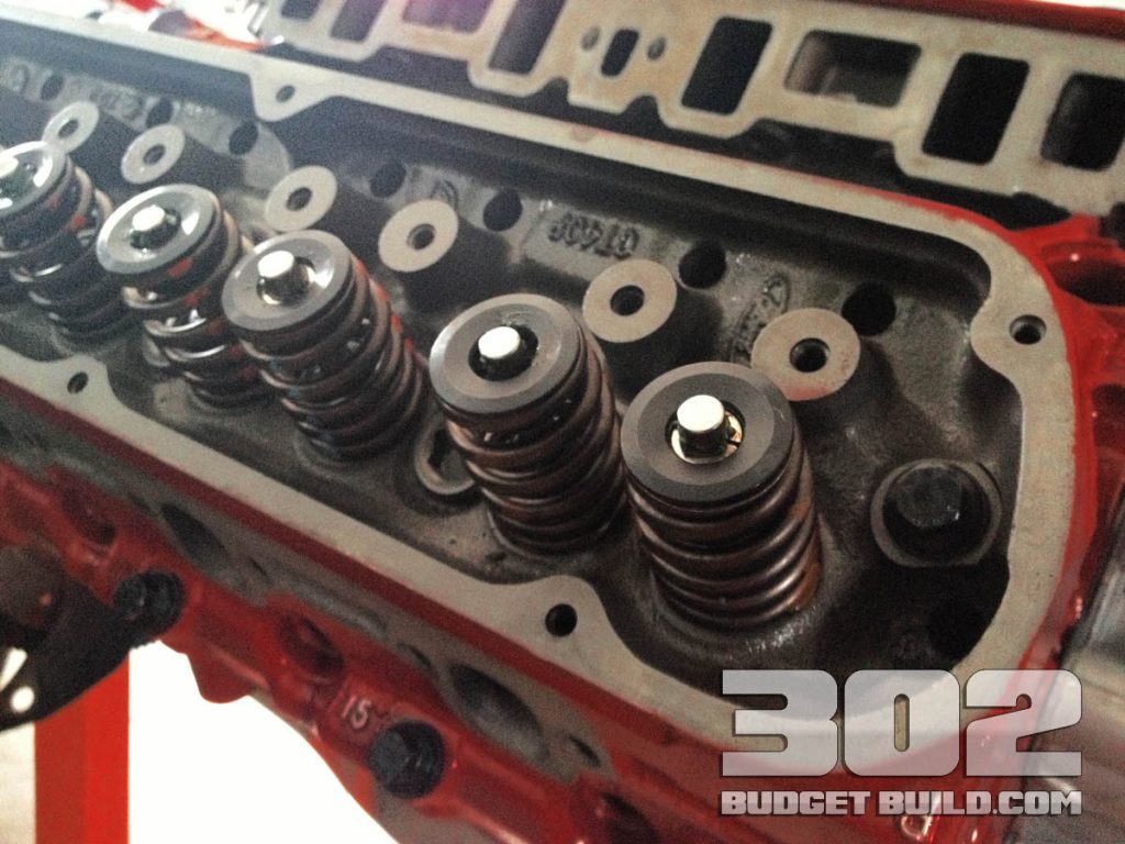 How To Install Cylinder Heads on Small Block Ford 302 5.0 GT40P Heads